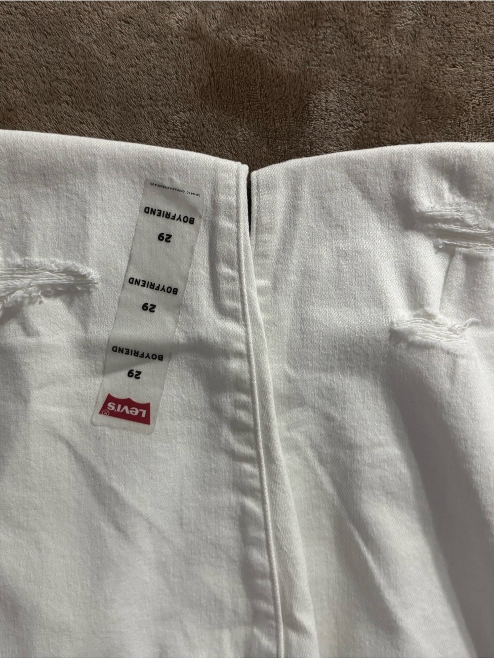Levi's White Boyfriend Jeans - Picture 4 of 7